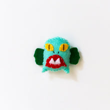 Load image into Gallery viewer, Creep Catnip Toys