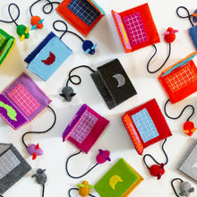 Load image into Gallery viewer, Catnip Laptop Toy