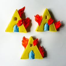 Load image into Gallery viewer, Felt Burning Temples From a Pretty Mid Summer