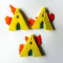 Load image into Gallery viewer, Felt Burning Temples From a Pretty Mid Summer