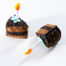 Load image into Gallery viewer, Piece of Cake Catnip Toy