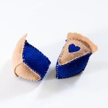 Load image into Gallery viewer, Piece of Pie Catnip Toy
