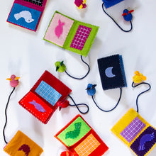 Load image into Gallery viewer, Catnip Laptop Toy