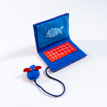 Load image into Gallery viewer, Catnip Laptop Toy