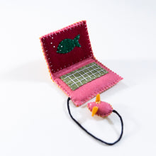 Load image into Gallery viewer, Catnip Laptop Toy