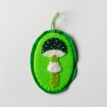 Load image into Gallery viewer, 2D Felt Wall Mushrooms