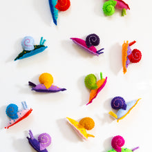 Load image into Gallery viewer, Felt Snail