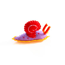 Load image into Gallery viewer, Felt Snail