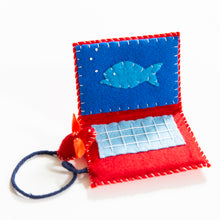 Load image into Gallery viewer, Catnip Laptop Toy