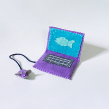 Load image into Gallery viewer, Catnip Laptop Toy