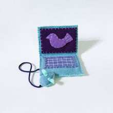 Load image into Gallery viewer, Catnip Laptop Toy