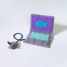 Load image into Gallery viewer, Catnip Laptop Toy
